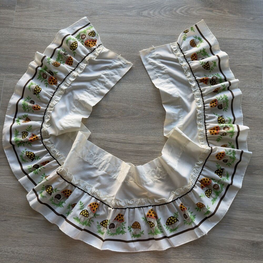 Sears Merry Mushroom VTG 1970’s Ruffle Valance Curtain Panel MCM 66.5” x 10.5”